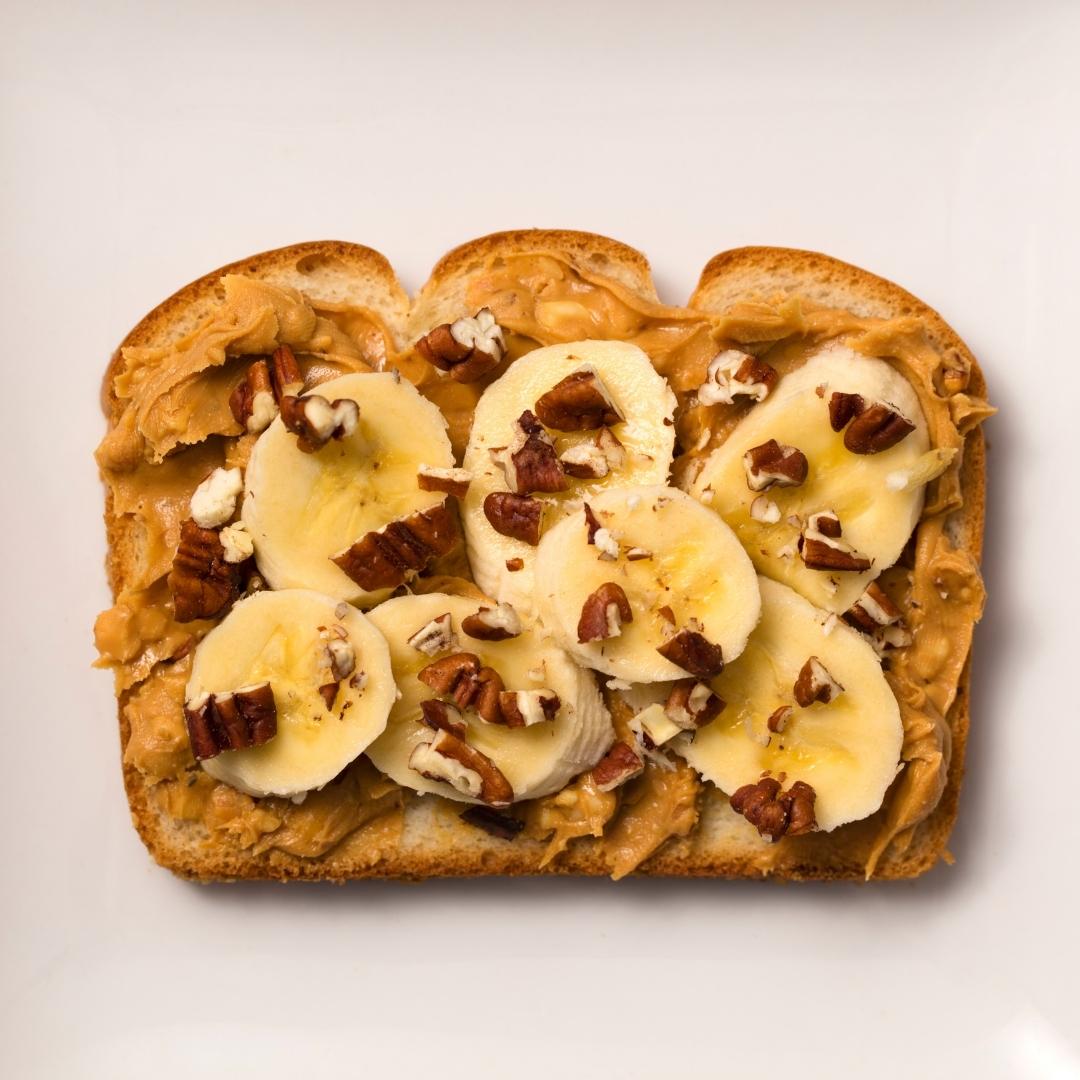 Orechové maslo na raňajky SomGurman.sk