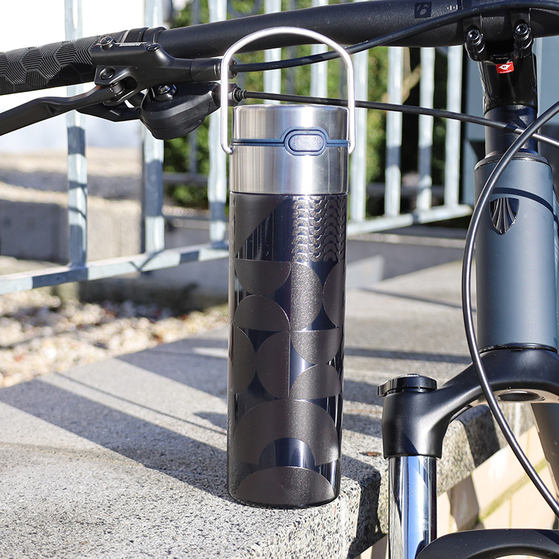 Dizajnová termoska LEEZA